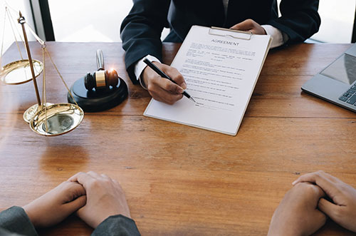 CAN YOU FILE JOINT TAX RETURNS IN A PENDING DIVORCE?